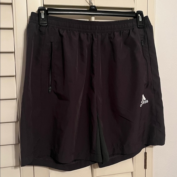 4/$25 SALE ADIDAS TRAIN ESSENTIALS WOVEN TRAINING SHORTS Men’s Size Large - Picture 2 of 8